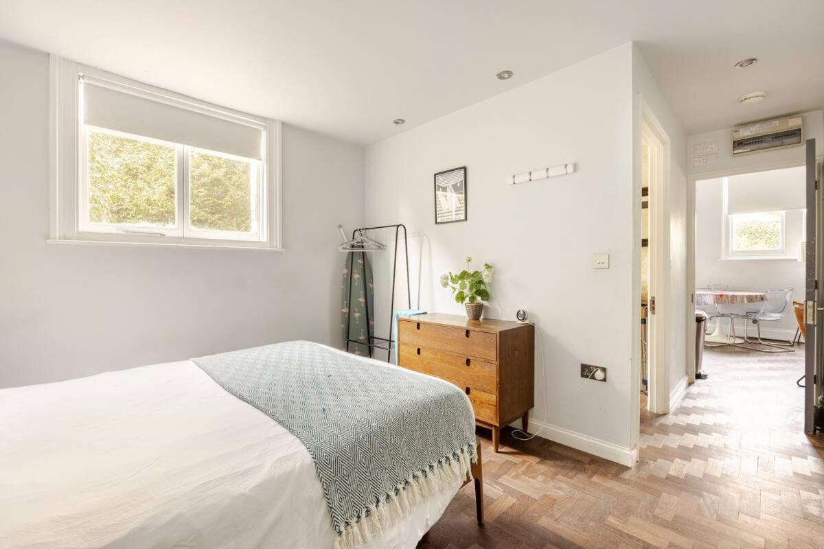 Classroom Flat Suite In A Converted School In Fowey Town Centre Exterior photo