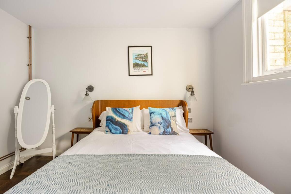 Classroom Flat Suite In A Converted School In Fowey Town Centre Exterior photo
